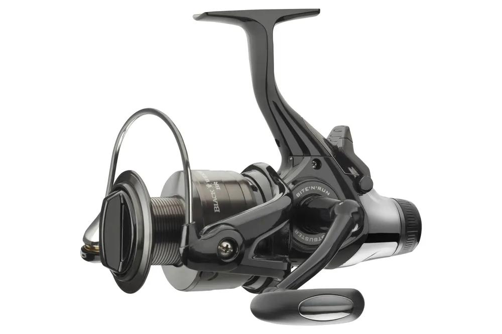 Daiwa Black Widow BR A 3500 (3BB, 220/0.30) Finale Uitverkoop