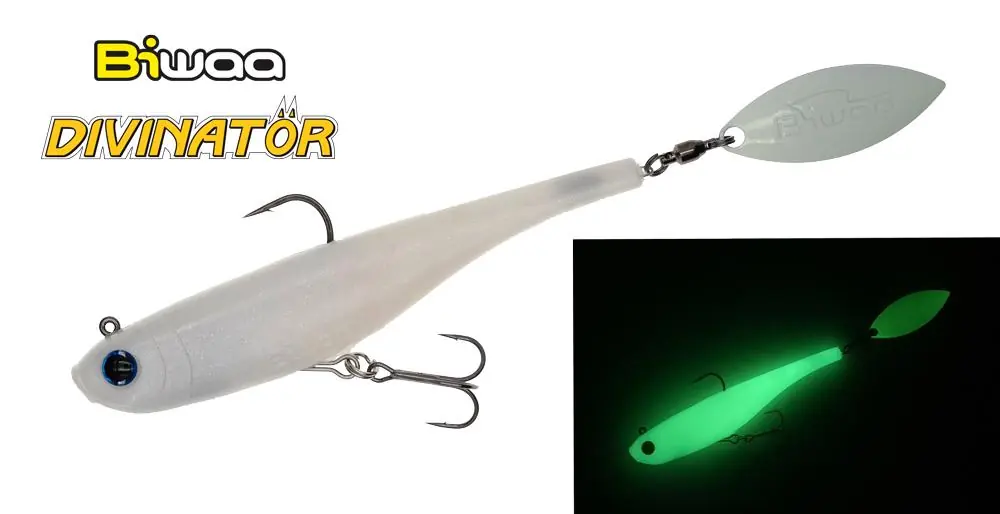 Biwaa Divinator Junior 14cm 22g 104 Uv White tail spinner Flitsaanbieding